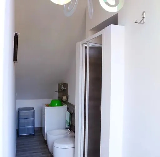 Elpidios Terme 住宿加早餐酒店 Galatro